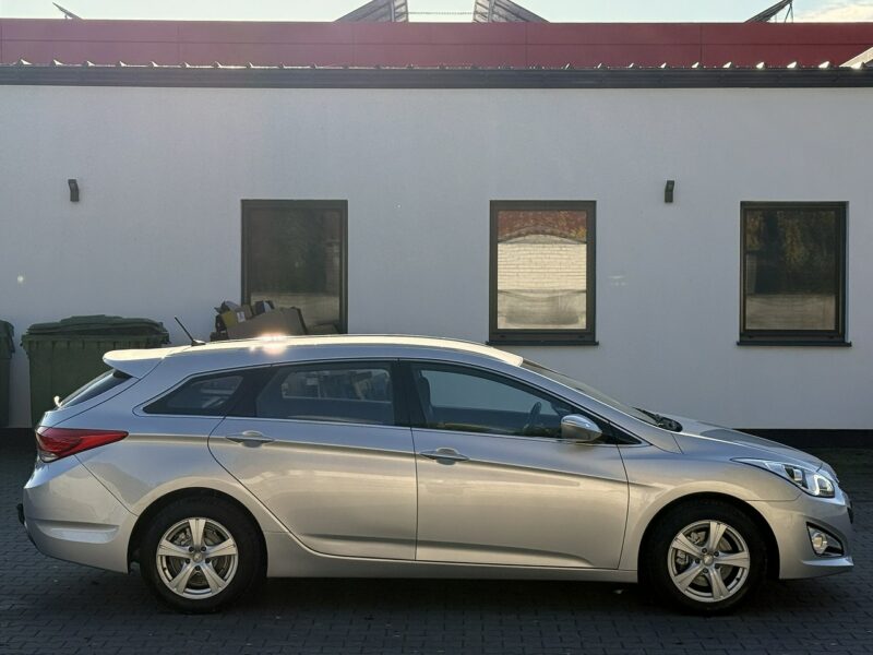 Hyundai i40 CW 1.7CRDi 136KM/Premium/Led/Tempomat/Alu16/SerwisASO