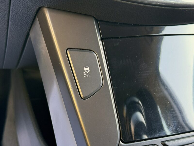 Hyundai i40 CW 1.7CRDi 136KM/Premium/Led/Tempomat/Alu16/SerwisASO