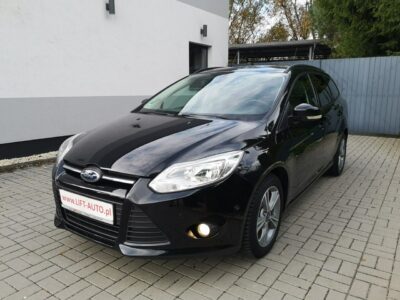 Ford Focus 1.0 12v 125KM Klima Halogeny Isofix Parktronic Serwis Nowy rozrząd Mk3 (2010-2018)