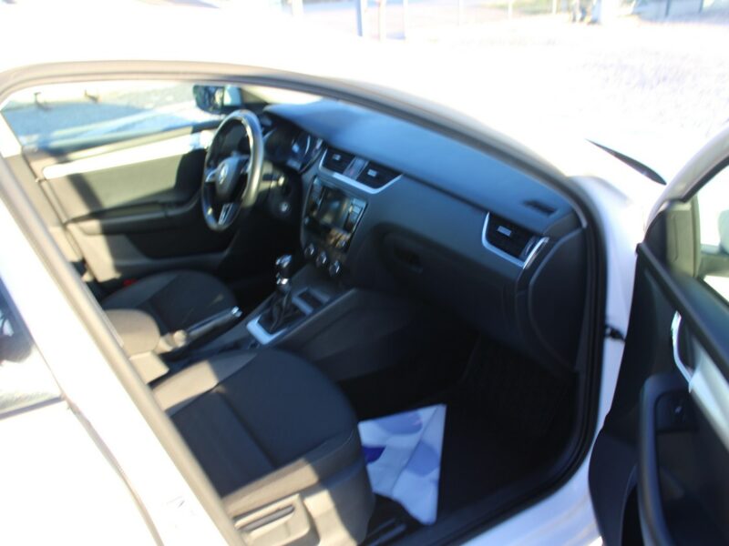 Škoda Octavia Ambition Salon Polska Gwarancja III (2013-)