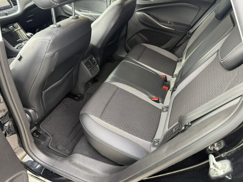 Opel Grandland X Full Led CarPlay Navi Keyless Alu19 El. Klapa Bezwypadkowy Oryginał 