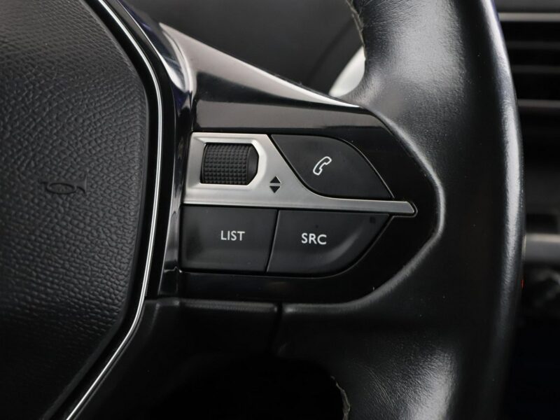 Peugeot 5008 Allure skóra 7-os. navi kamera grzane fotele hak tempomat LED II (2017-)