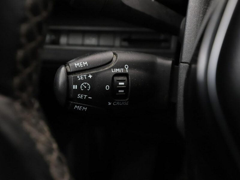 Peugeot 5008 Allure skóra 7-os. navi kamera grzane fotele hak tempomat LED II (2017-)