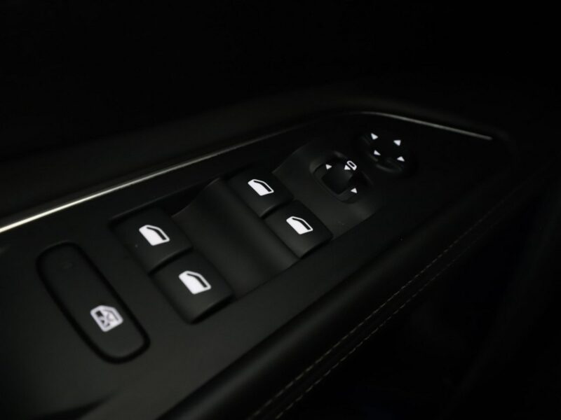 Peugeot 5008 Allure skóra 7-os. navi kamera grzane fotele hak tempomat LED II (2017-)