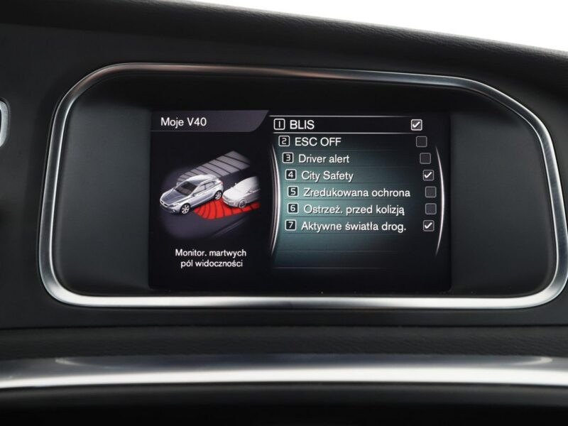 Volvo V40 Cross Country 2.0d Automat Cross Country Navi Tempomat Grzane Fotele TFT LED Kamera