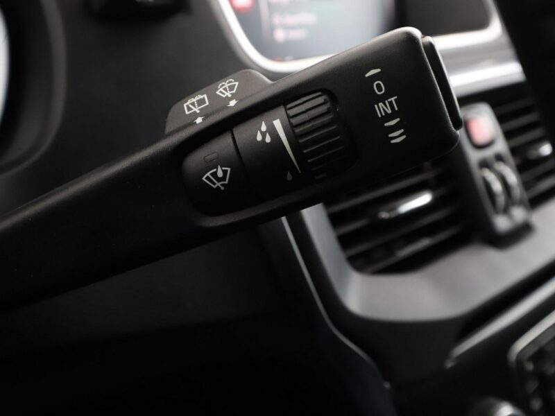 Volvo V40 Cross Country 2.0d Automat Cross Country Navi Tempomat Grzane Fotele TFT LED Kamera