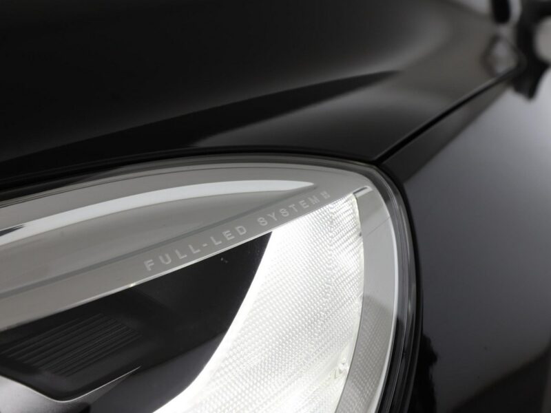 Volvo V40 Cross Country 2.0d Automat Cross Country Navi Tempomat Grzane Fotele TFT LED Kamera