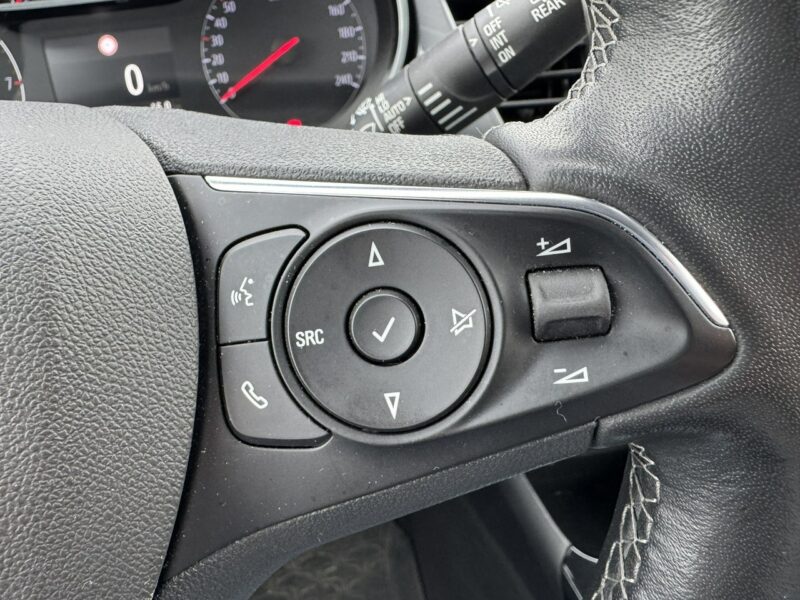 Opel Crossland Elegance 1.2 Turbo 130 KM