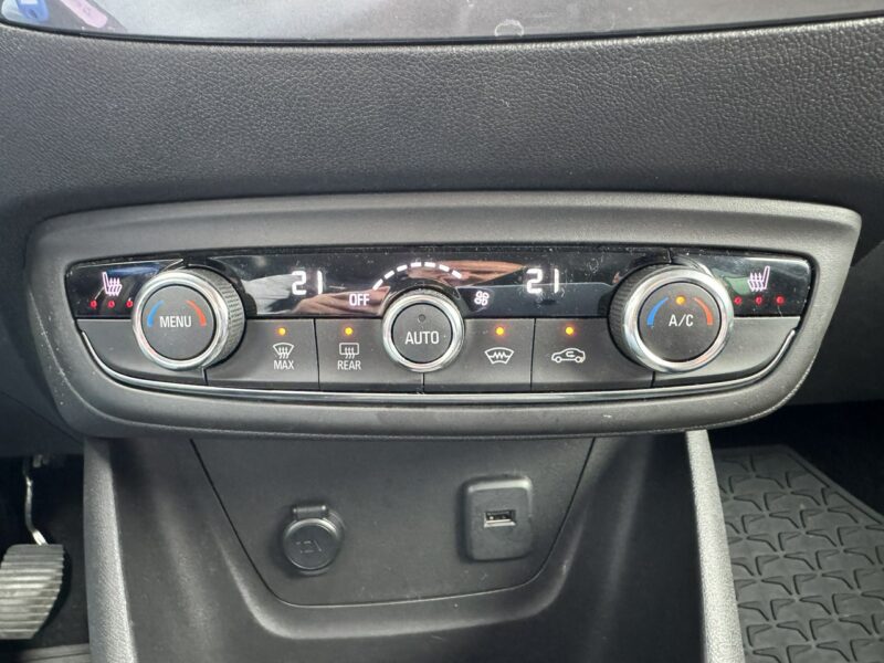 Opel Crossland Elegance 1.2 Turbo 130 KM