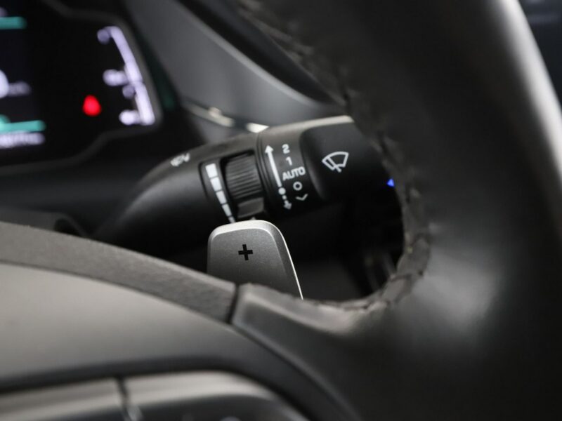 Hyundai IONIQ HEV klima auto kamera i czujnik parkowania grzane fotele