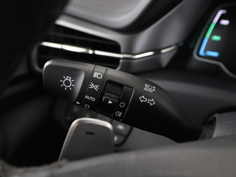 Hyundai IONIQ HEV klima auto kamera i czujnik parkowania grzane fotele