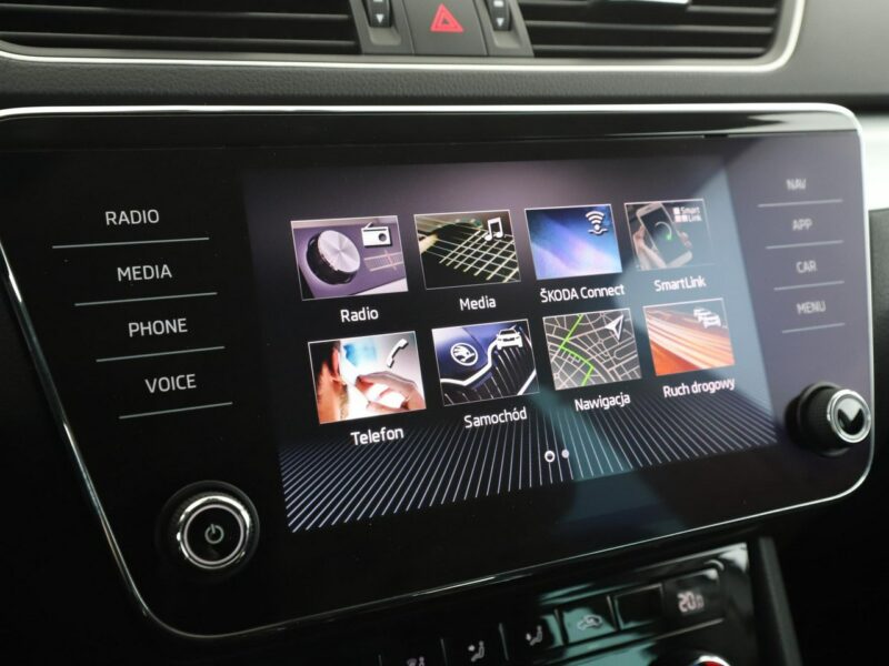 Škoda Superb 1.8 TSI Automat Climatronic Tempomat Nawigacja BiXenon El.klapa Kamera III (2015-2023)