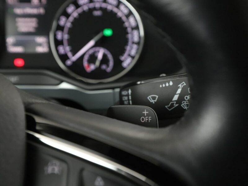 Škoda Superb 1.8 TSI Automat Climatronic Tempomat Nawigacja BiXenon El.klapa Kamera III (2015-2023)