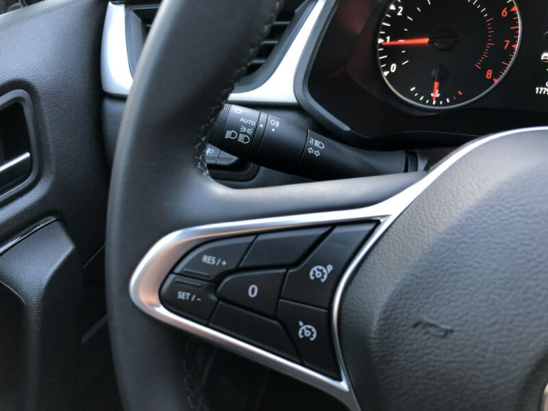 Renault Captur 2022r Benzyna Full LED Navi Kamera Niski przebieg Zarejestrowany II (2019-)