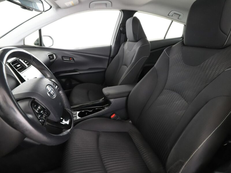 Toyota Prius PHEV full LED navi klima auto kamera cofania IV (2015-2023)