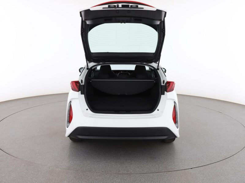 Toyota Prius PHEV full LED navi klima auto kamera cofania IV (2015-2023)