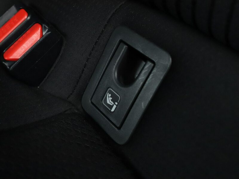 Toyota Prius PHEV full LED navi klima auto kamera cofania IV (2015-2023)