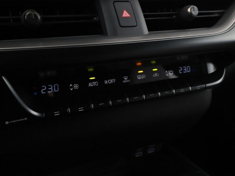 Lexus UX Executive Navi Kamera cofania Klimatyzacja Podgrzewane fotele