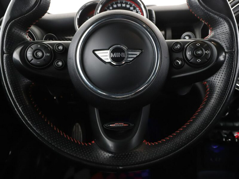 Mini John Cooper Works John Cooper Works Automat Nawigacja ACC HUD Grzane Sporty PDC FullLED