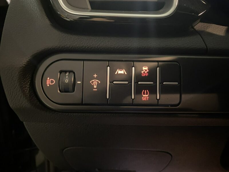 Kia XCeed L 1.5T-GDI 140KM M6 2024/2025 r., salon PL, I właściciel, f-a VAT