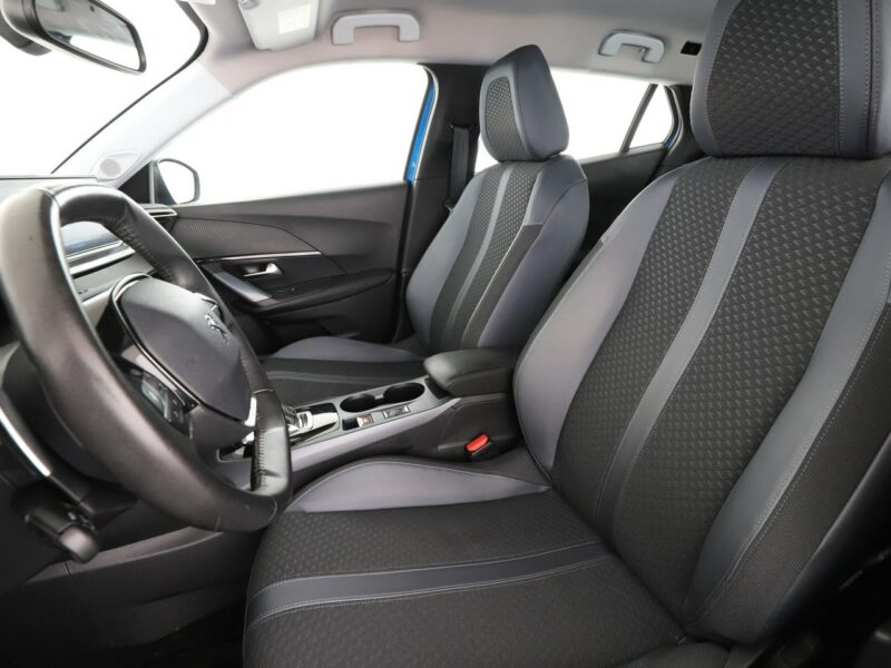 Peugeot 2008 automat full LED virtual cocpit navi klima auto kamera i czujniki park II (2019-)