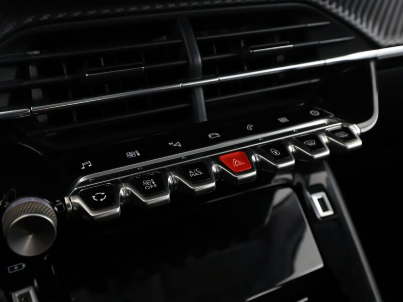 Peugeot 2008 automat full LED virtual cocpit navi klima auto kamera i czujniki park II (2019-)