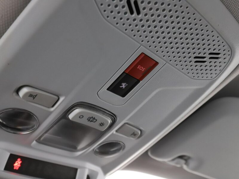 Peugeot 2008 automat full LED virtual cocpit navi klima auto kamera i czujniki park II (2019-)