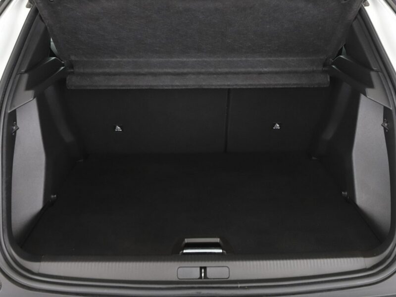 Peugeot 2008 automat LED klima auto kamera i czujniki parkowania II (2019-)