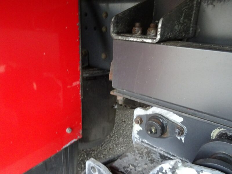 Scania P250 Euro 6 sypialna firanka wys.2.60 winda poduszki sprowadzony Scania P250 EURO 6 firanka z windą , sypialna sprowadzony