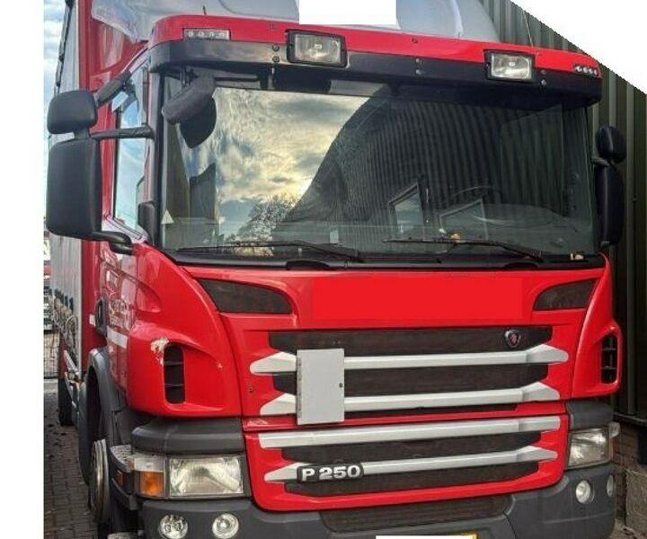 Scania P250 Euro 6 sypialna firanka wys.2.60 winda poduszki sprowadzony Scania P250 EURO 6 firanka z windą , sypialna sprowadzony