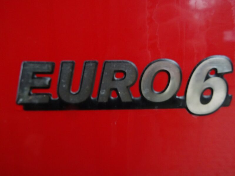 Scania P250 Euro 6 sypialna firanka wys.2.60 winda poduszki sprowadzony Scania P250 EURO 6 firanka z windą , sypialna sprowadzony