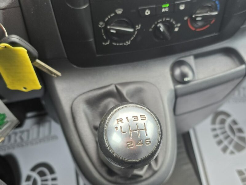 Peugeot Expert 2,0hdi 3 Osoby,Klimatyzacja.LONG.Tempomat.Hak.kredyt.OKAZJA
