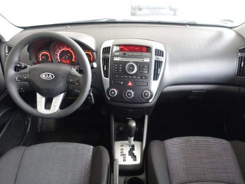 Kia Cee'd 1.6 CRDI/116KM/Automat/Telefon/Zarejestrowany/ Ks.Serwisowe I (2006-2012)