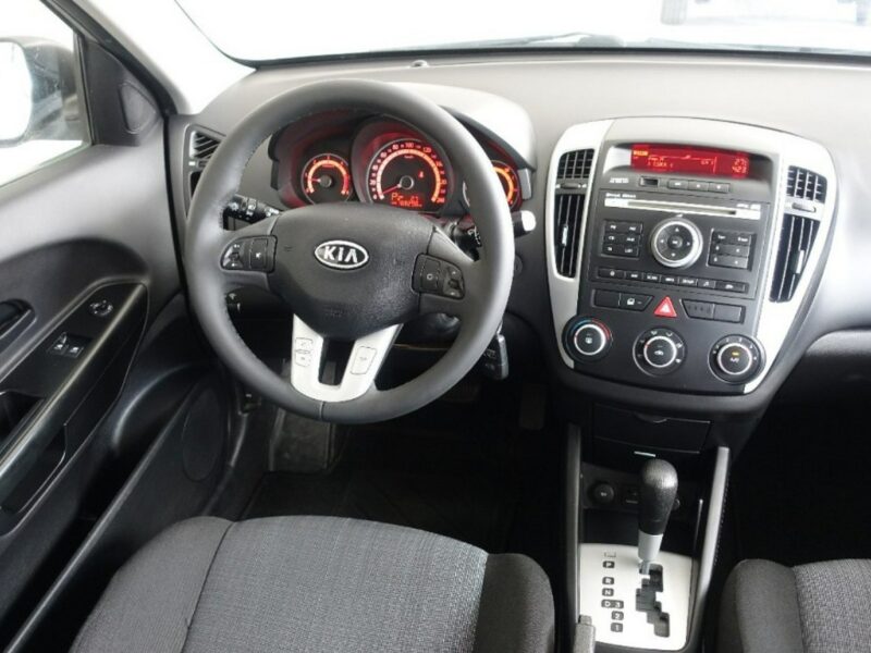 Kia Cee'd 1.6 CRDI/116KM/Automat/Telefon/Zarejestrowany/ Ks.Serwisowe I (2006-2012)