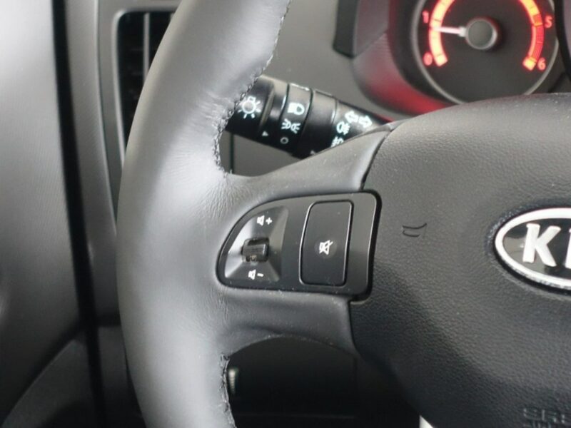 Kia Cee'd 1.6 CRDI/116KM/Automat/Telefon/Zarejestrowany/ Ks.Serwisowe I (2006-2012)