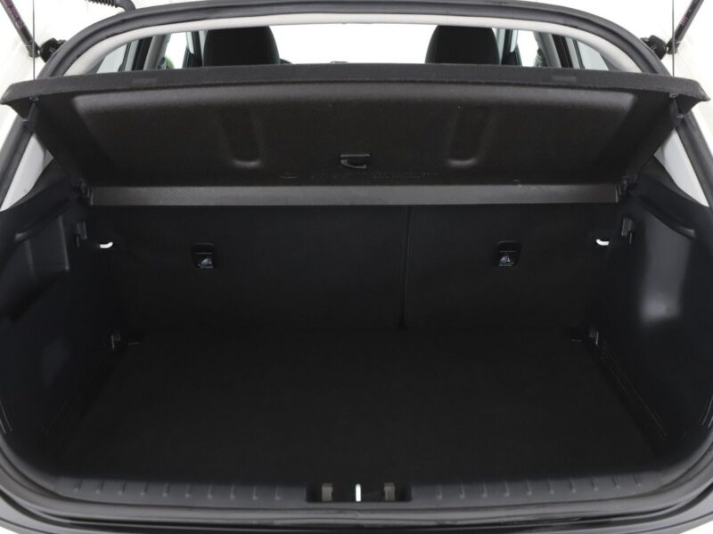 Kia Stonic klima auto grzane fotele czujniki parkowania