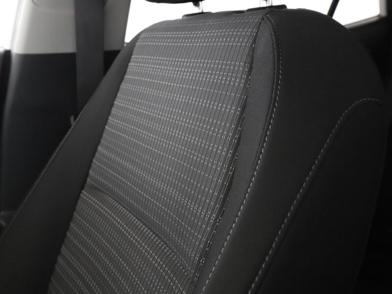 Kia Stonic klima auto grzane fotele czujniki parkowania