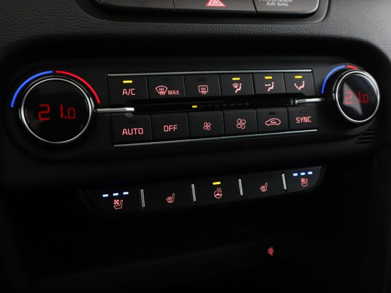 Kia XCeed automat panorama skóra full LED grzane i wentylowane fotele navi kamer