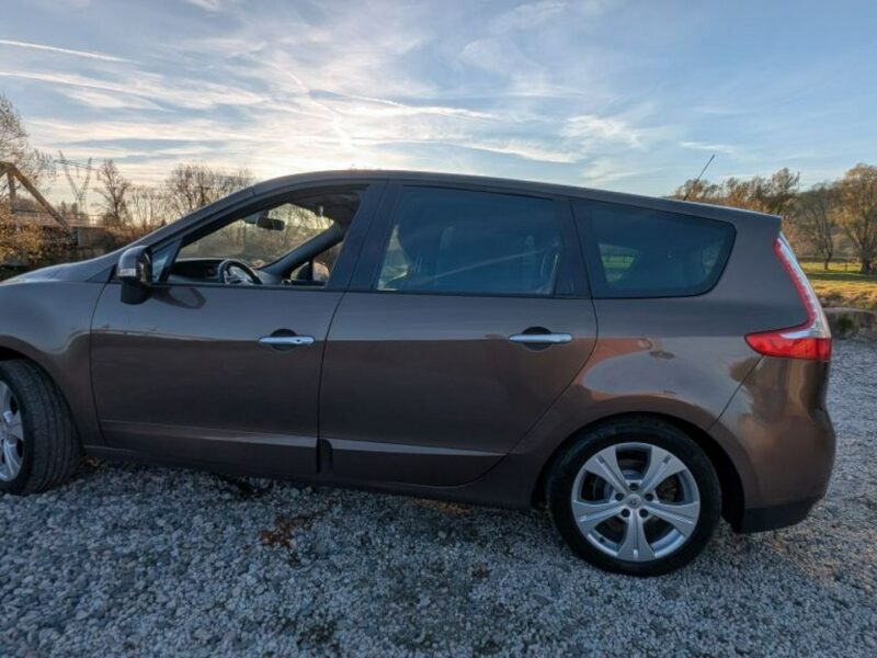 Renault Grand Scenic II (2009-2016)