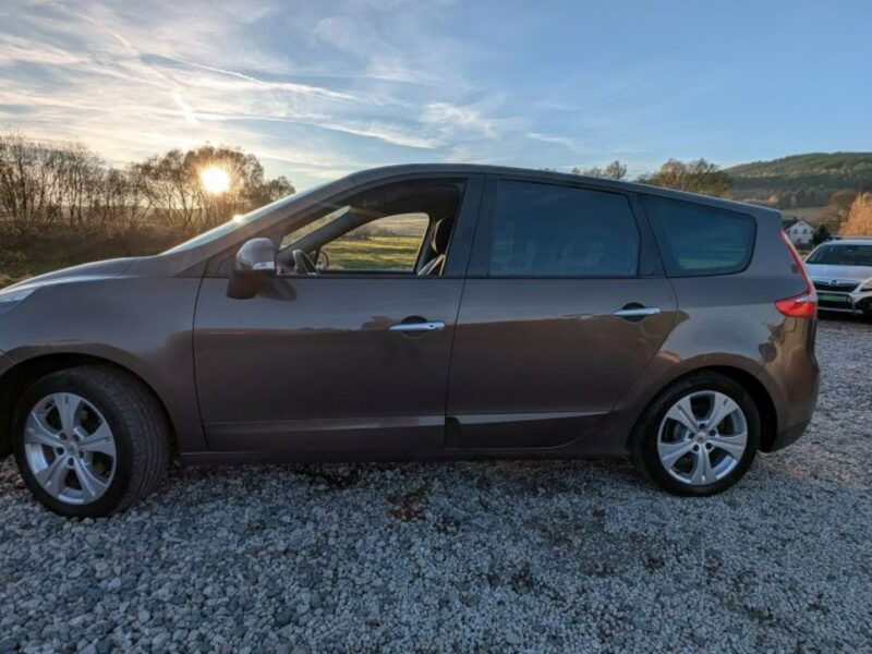 Renault Grand Scenic II (2009-2016)