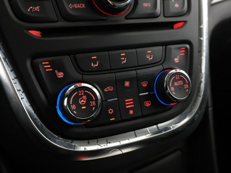 Opel Mokka navi klima auto grzane fotele kamera i czujniki parkowania I (2012-2019)