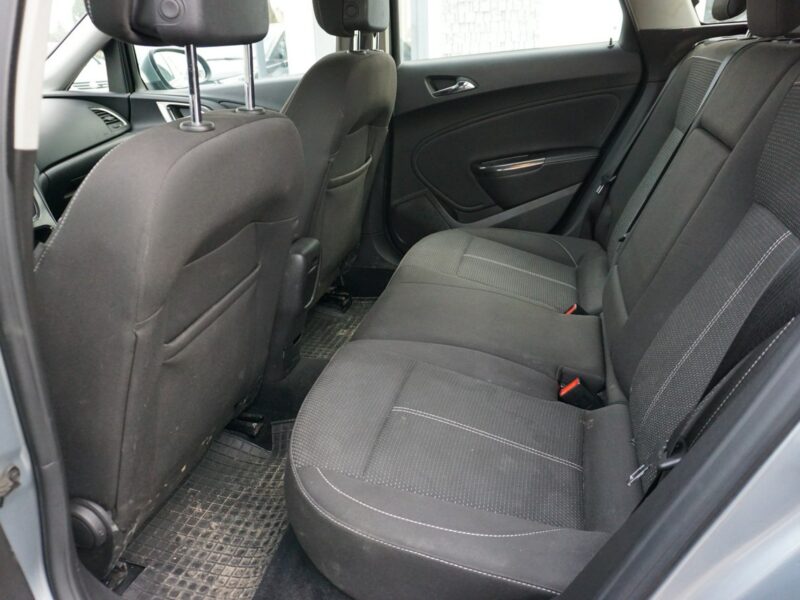 Opel Astra zarejestrowany, ubezpieczony, bogato wyposażony J (2009-2019)