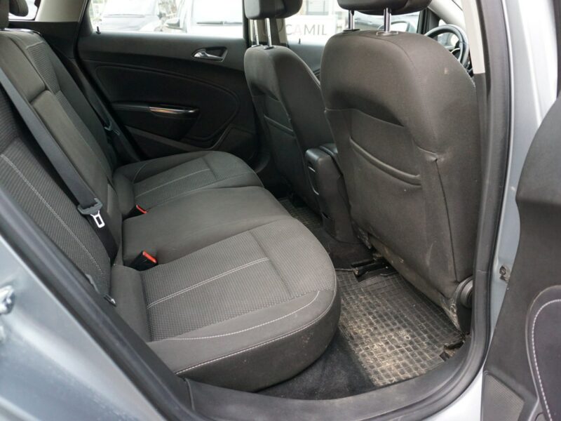 Opel Astra zarejestrowany, ubezpieczony, bogato wyposażony J (2009-2019)