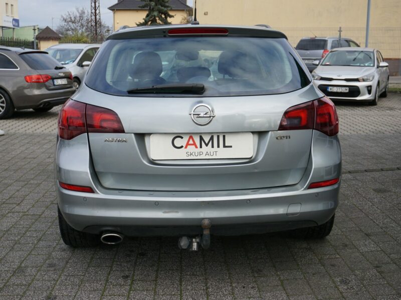 Opel Astra zarejestrowany, ubezpieczony, bogato wyposażony J (2009-2019)