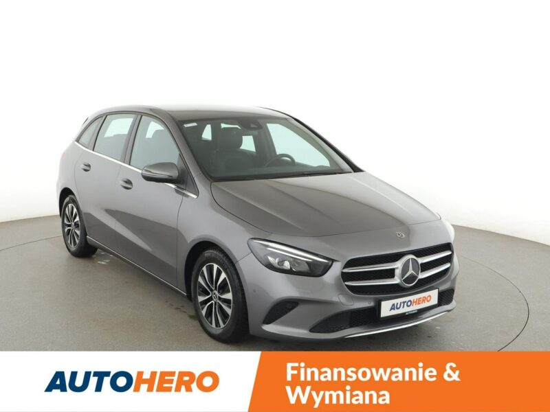 Mercedes B 180 Style automat półskóra navi grzane fotele kamera LED tempomat W247 (2018-)