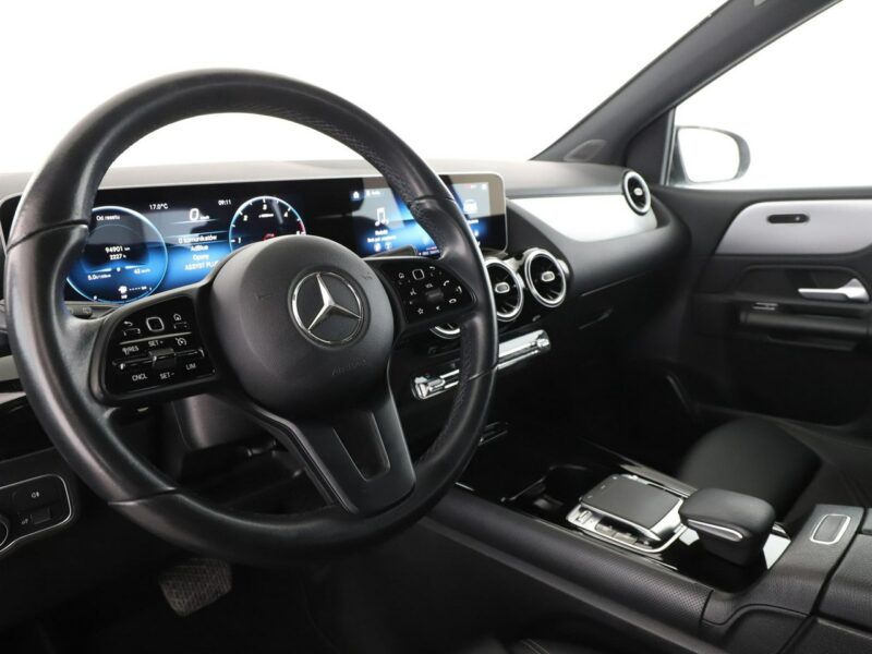 Mercedes B 180 Style automat półskóra navi grzane fotele kamera LED tempomat W247 (2018-)