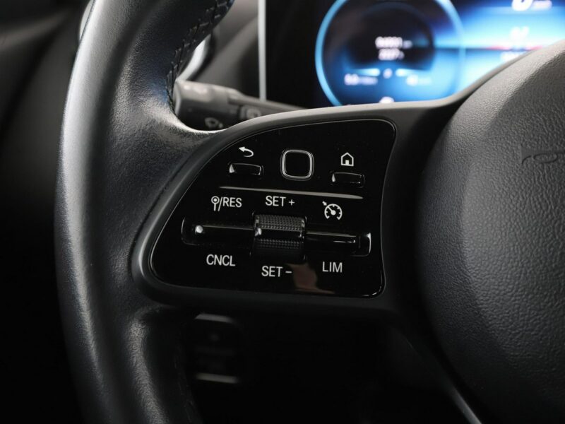 Mercedes B 180 Style automat półskóra navi grzane fotele kamera LED tempomat W247 (2018-)