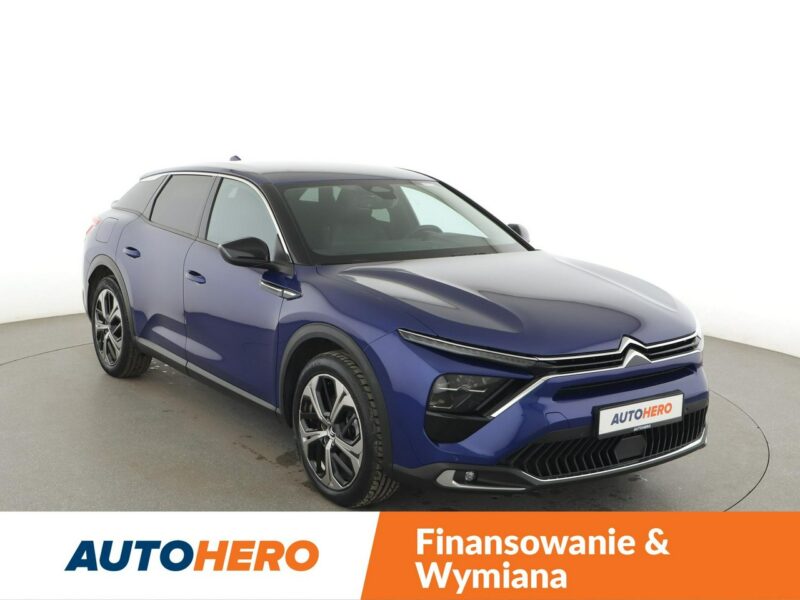 Citroen C5X PHEV full LED navi klima auto grzane fotele kamera i czujniki parkowan