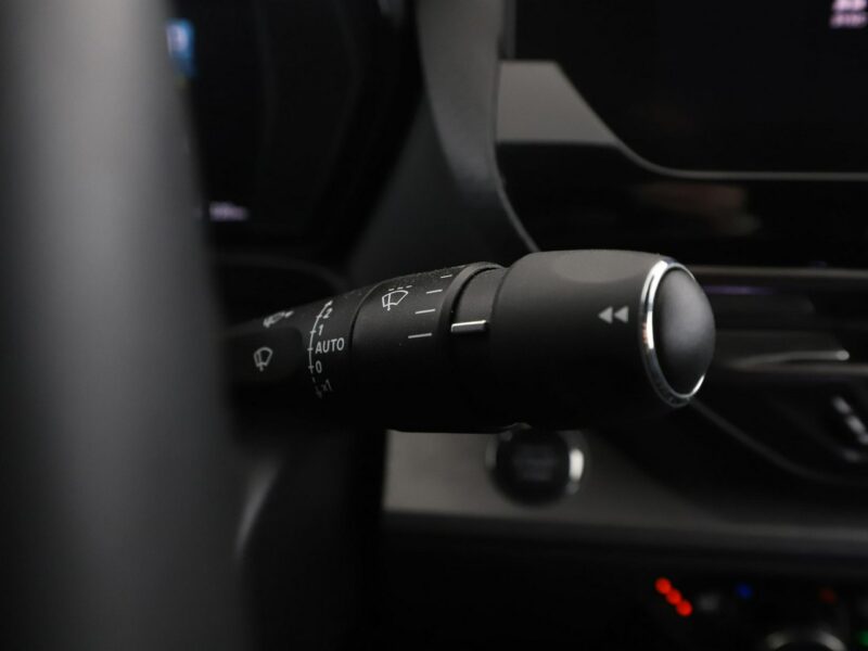 Citroen C5X PHEV full LED navi klima auto grzane fotele kamera i czujniki parkowan