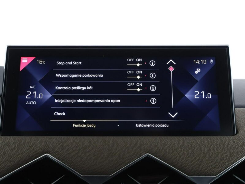 DS Automobiles DS 3 Crossback 1.2 Be Chic Nawigacja Tempomat Grzane Fotele Półskóra HUD Kamera LED